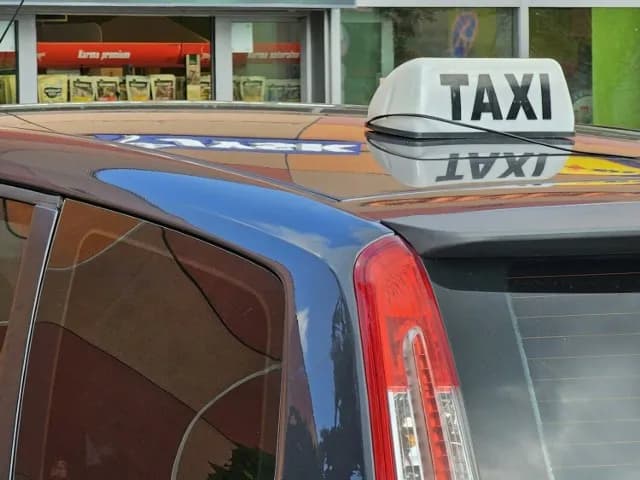 Ile kosztuje taxi z Torunia do Ciechocinka? Sprawdź ceny i porady