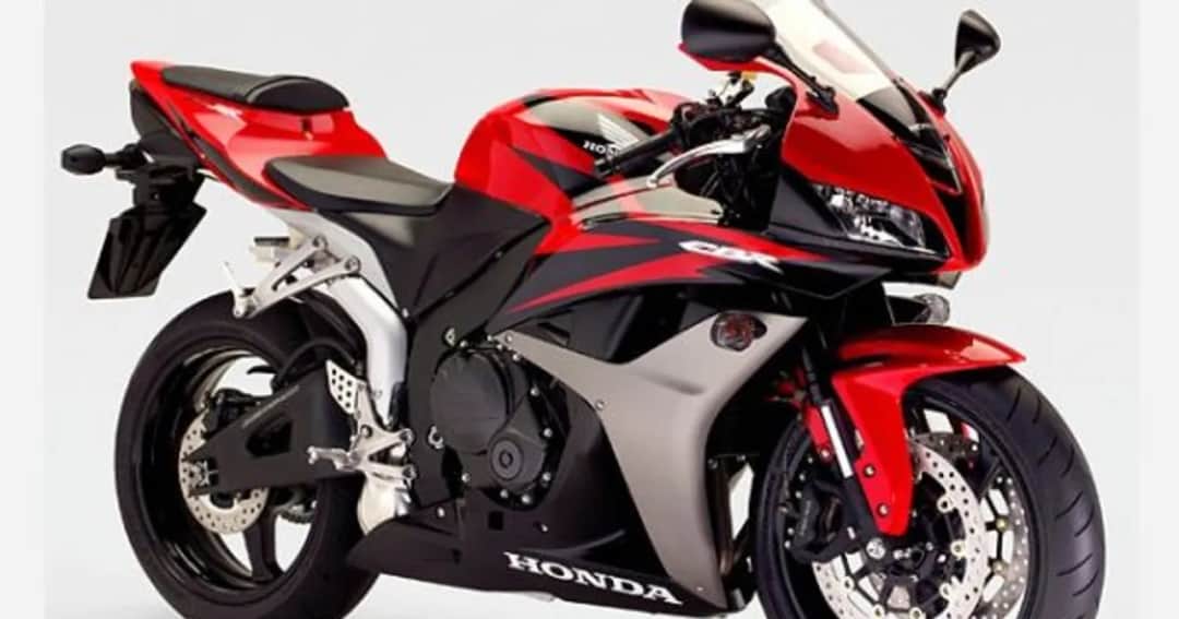 Honda CBR 600 RR - ile ma koni i jak to wpływa na osiągi? Honda CBR 600 RR - ile ma koni i jak to wpływa na osiągi?