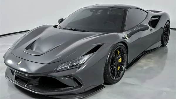 Ile kosztuje ferrari f8 tributo? Ceny nowych i używanych modeli