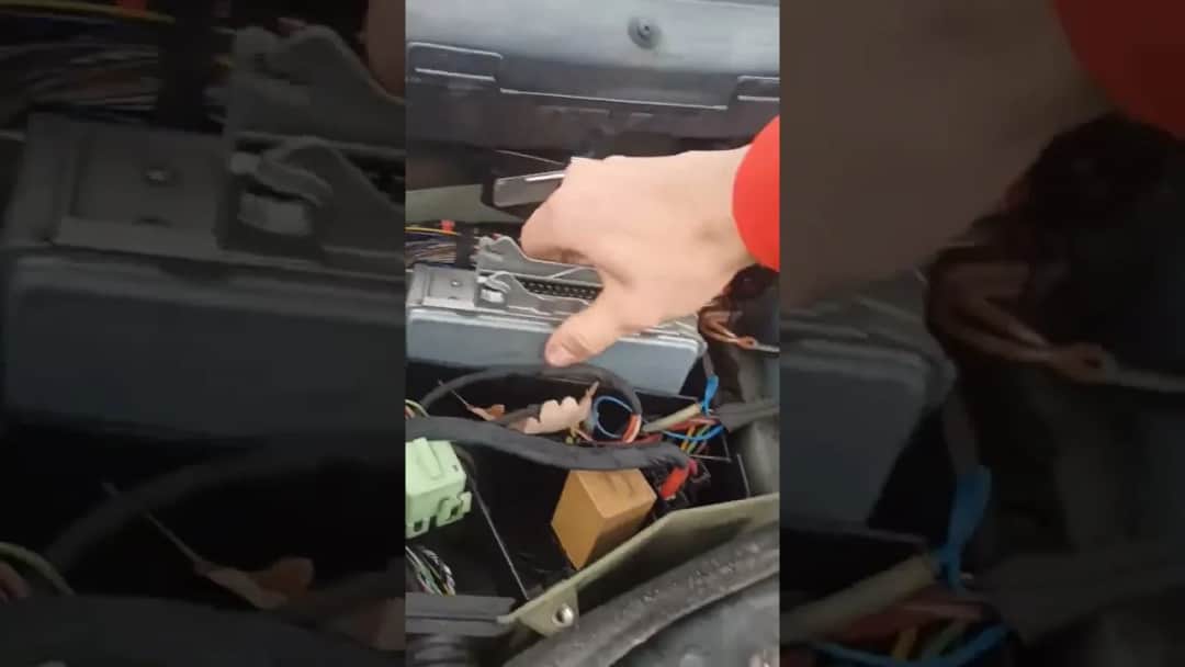 Gdzie jest sterownik silnika w BMW E46? Odkryj ukryte lokalizacje