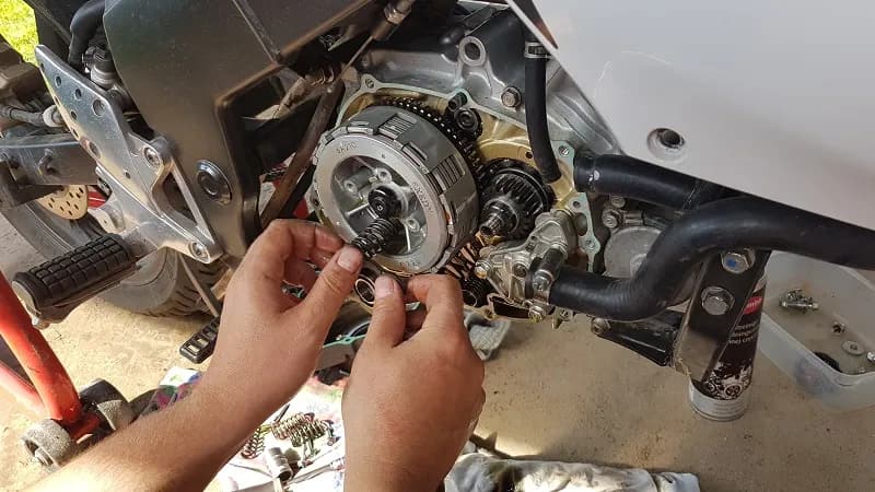 Jak odblokować hondę cbr 125 na wtrysku i zwiększyć jej moc?