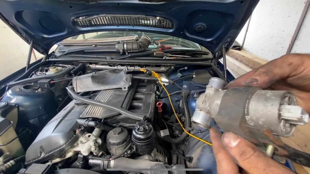 Gdzie jest silniczek krokowy w BMW E46? Oto co musisz wiedzieć